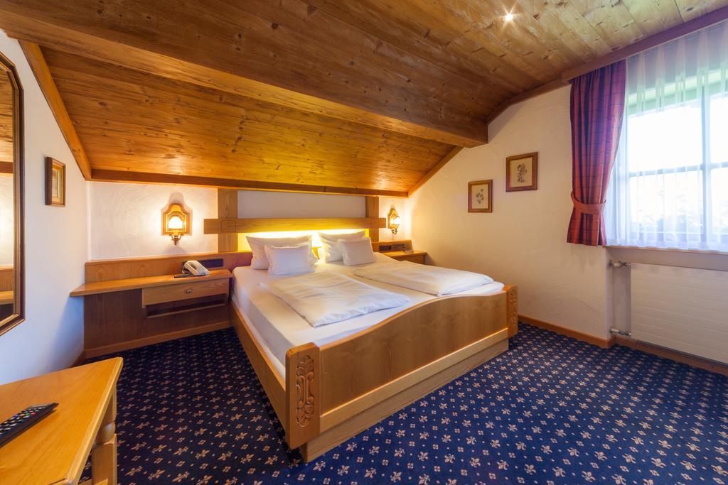 Double Room without Balcony,23881665:JPEG